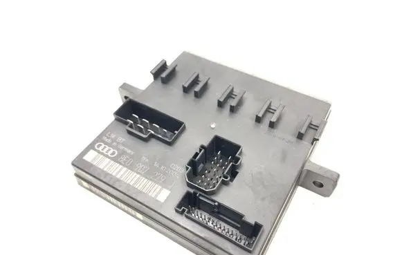 Audi A4 S4 B6 8E 8H Comfort/convenience module 8E0907279J 00009773B0