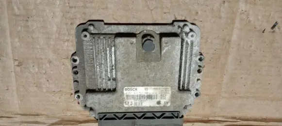 Opel Zafira B Engine control unit/module ECU