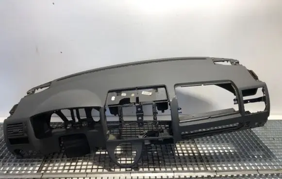 Volkswagen Transporter - Caravelle T5 Dashboard 7H1857005S