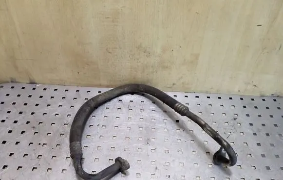 Volvo XC70 Air conditioning (A/C) pipe/hose