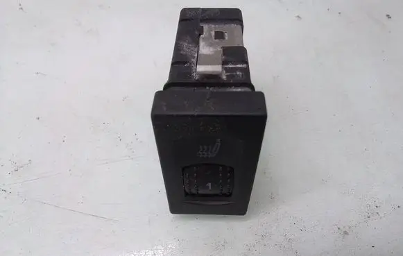 Volkswagen PASSAT B5 Seat heating switch 