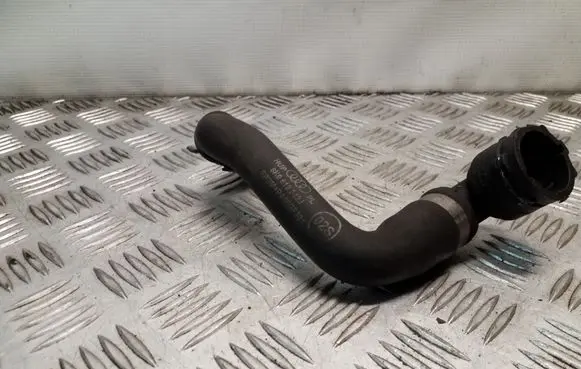 Engine coolant pipe/hose