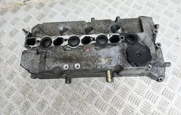 Mitsubishi L200 Rocker cam cover 