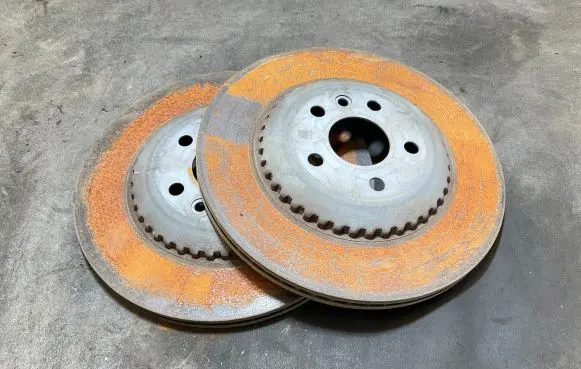 Land Rover Evoque II Rear brake disc LK722A315AB