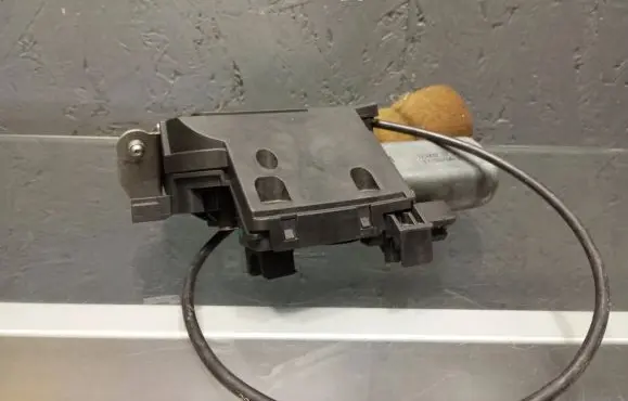 Mercedes-Benz S W221 Tailgate/trunk/boot lock/catch/latch 2217500085