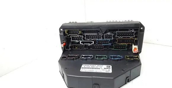 Mercedes-Benz E W212 Fuse box set A2129005111