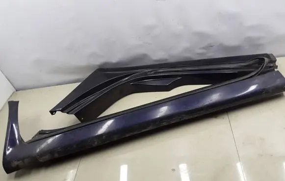 Chrysler 300M Sill 4574725 4574779