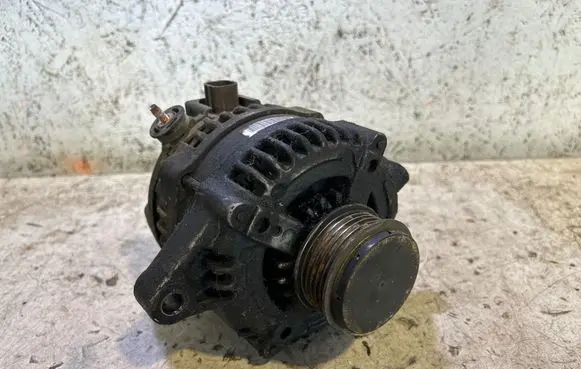Toyota Avensis T250 Generator/alternator 1042103430 602532