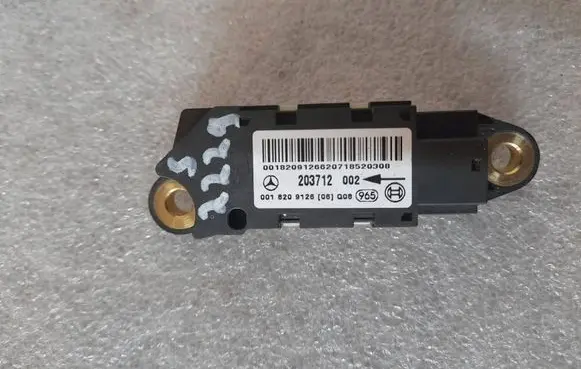 Mercedes-Benz E W211 Airbag deployment crash/impact sensor a0018209126 0018209126
