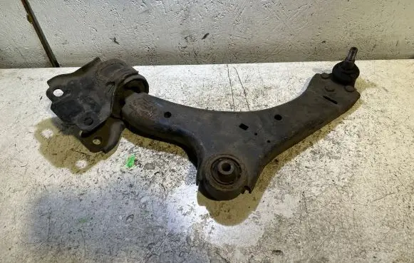 Ford Mondeo MK IV Front lower control arm/wishbone