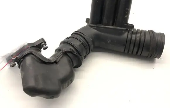 Skoda Octavia Mk3 (5E) Air intake hose/pipe 04E129656S