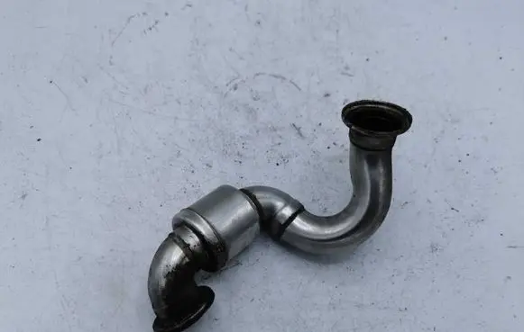 BMW 5 E60 E61 EGR valve line/pipe/hose NOCODE