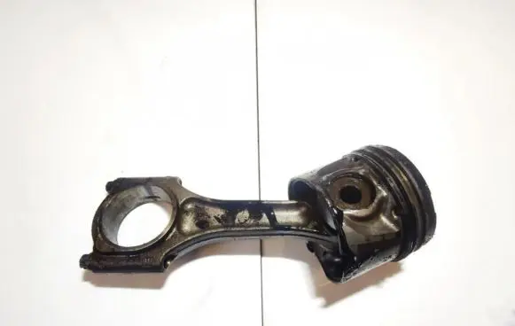 Opel Vectra B Piston with connecting rod