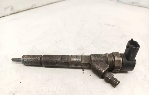 Chrysler Voyager Fuel injector 0445110059 9310 98821