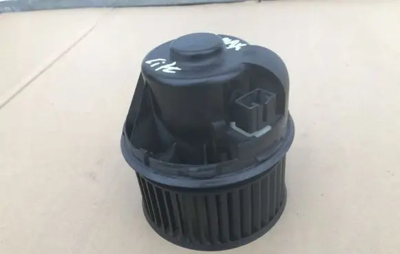 Ford C-MAX I Heater fan/blower 3M5H18456AD
