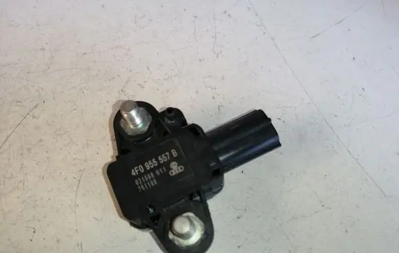 Audi A6 S6 C6 4F Airbag deployment crash/impact sensor 4F0955557B