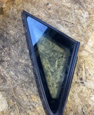 Opel Zafira A Front triangle window/glass 90579339 90579337