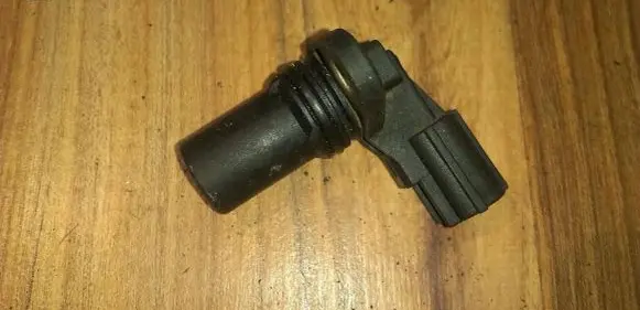 Ford Mondeo Mk III Camshaft position sensor 1S7F12K073AD 1119942