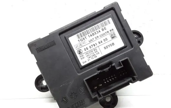 Volvo V70 Door control unit/module 7G9T14B534BE