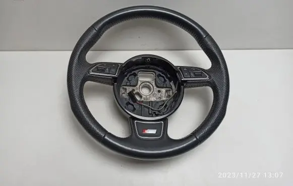 Audi Q3 8U Steering wheel 8U0419091R
