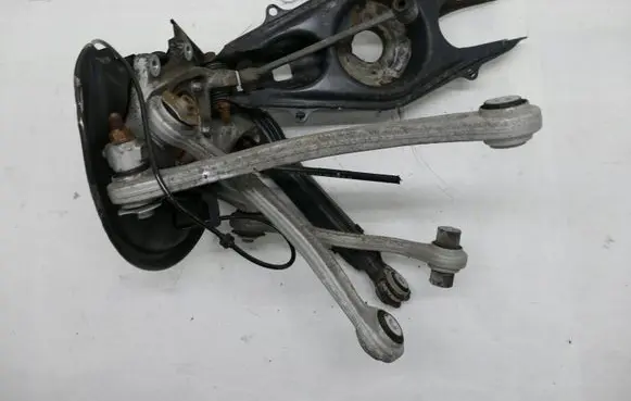 Mercedes-Benz CLK C207 A207 Rear wheel hub spindle/knuckle 