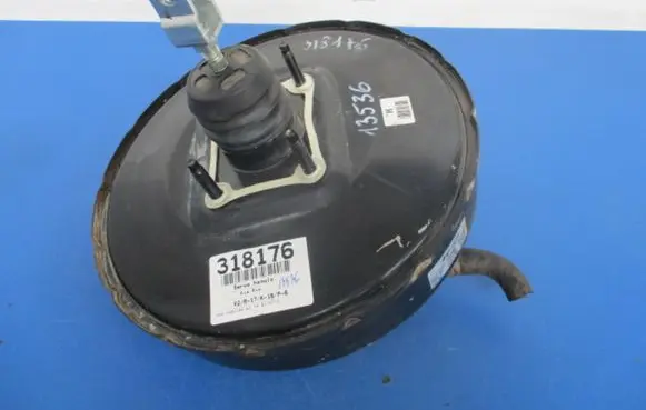 KIA Rio Brake booster