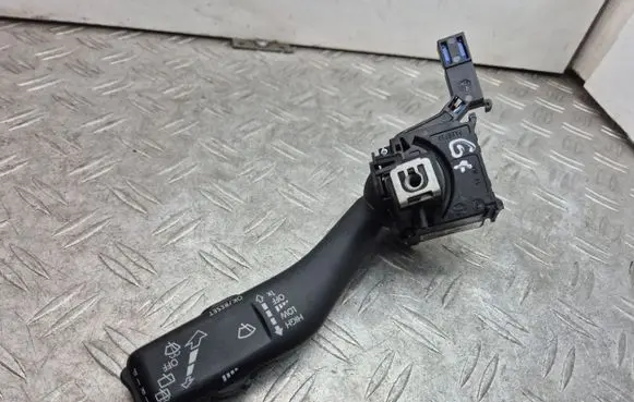 Volkswagen Golf Plus Wiper control stalk 1K0953519J