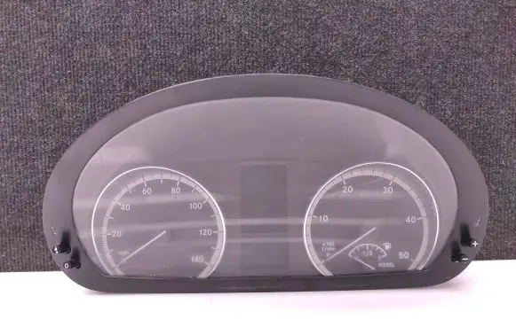 Mercedes-Benz Vito Viano W639 Speedometer (instrument cluster) A6399001901 133170714 2482951