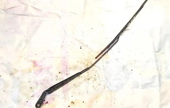 Audi A3 S3 8L Front wiper blade arm