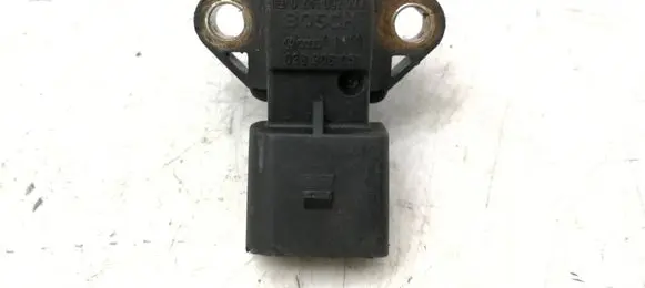 Volkswagen Golf IV Air pressure sensor 0281002177 038906051