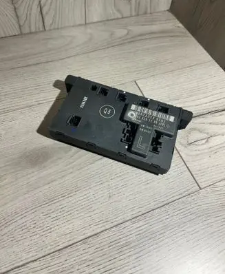 Mercedes-Benz C W203 Door control unit/module 2038201585