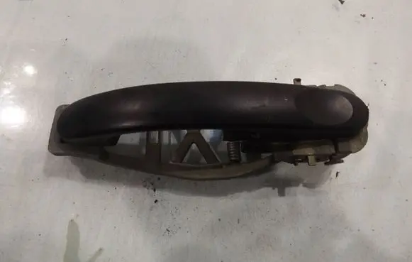 Volkswagen Cross Touran I Front door exterior handle