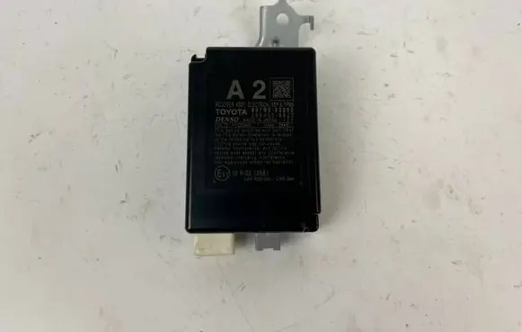 Toyota Mirai II Tire pressure control unit 897B062090