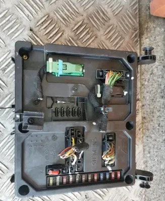 Ford Galaxy Fuse module 7M3962258Q