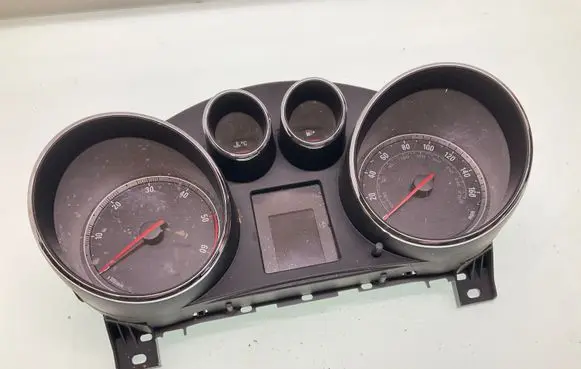 Opel Insignia A Speedometer (instrument cluster) 12844136