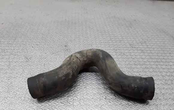 Audi A6 S6 C4 4A Engine coolant pipe/hose