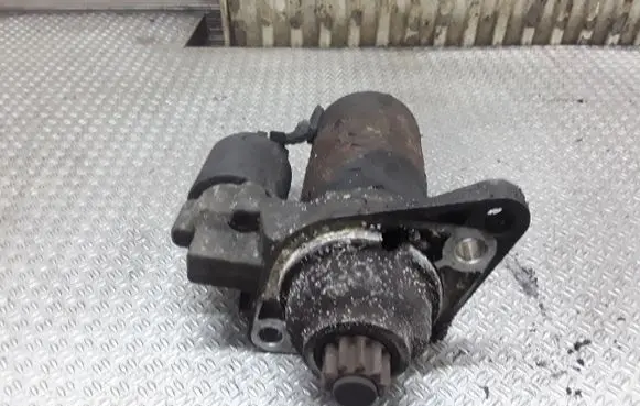 Skoda Roomster (5J) Starter motor 1005831311
