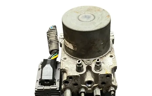 Mazda 6 ABS Pump 1338006980 GDK4437A0