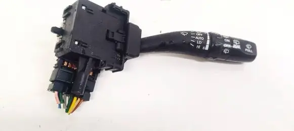 Hyundai Santa Fe Wiper control stalk 200002559