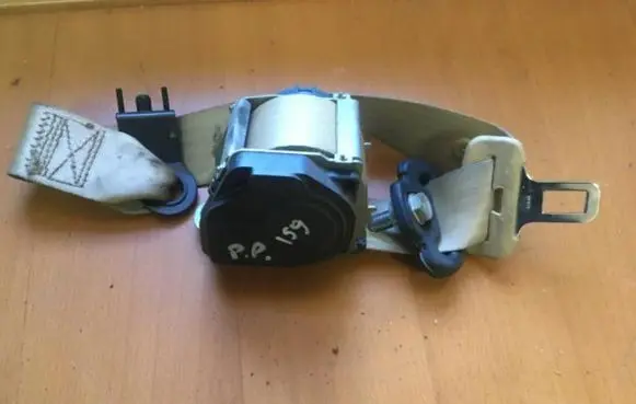 Alfa Romeo 159 Front seatbelt