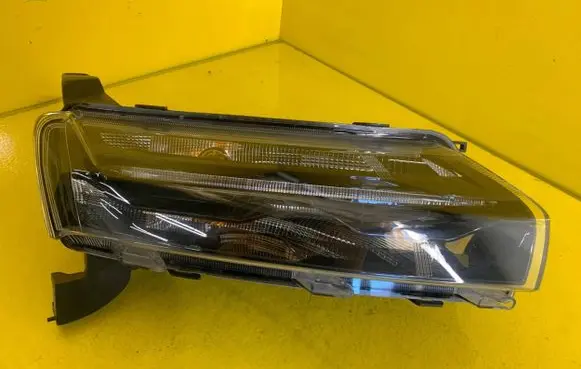 Dacia Spring Headlight/headlamp 266008993R