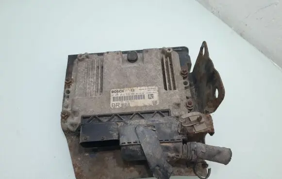 Opel Zafira B Engine control unit/module 55198922 0281012549