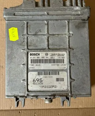 Volvo S40, V40 Engine control unit/module 7700110648 MSA155540 0281001906