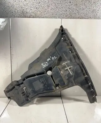 Volvo S60 Front bumper mounting bracket 08693182