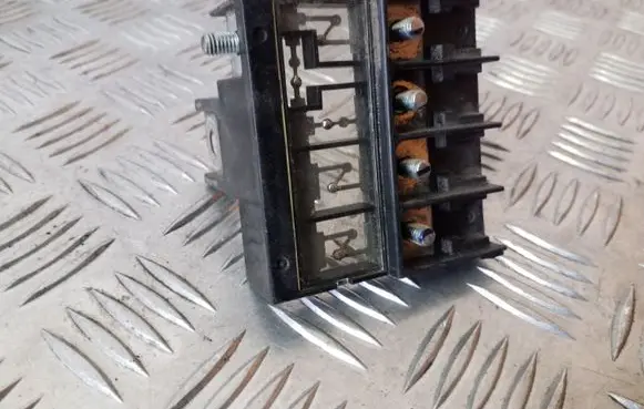 Mitsubishi ASX Fuse module