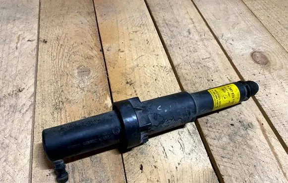 Mercedes-Benz S W220 Headlight washer spray nozzle a2208601347 2208601347