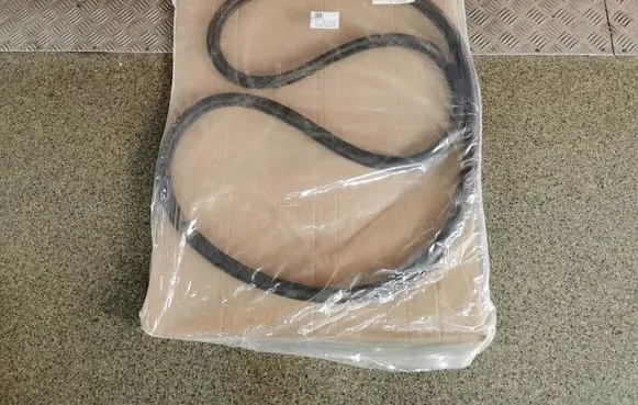 Skoda Octavia Mk3 (5E) Rubber seal loading door 5E0867366J