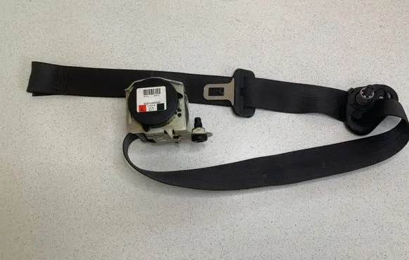 Opel Astra H Front seatbelt 602143000D