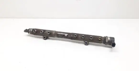 Volvo V70 Fuel main line pipe 31259011 30777576 0281002712