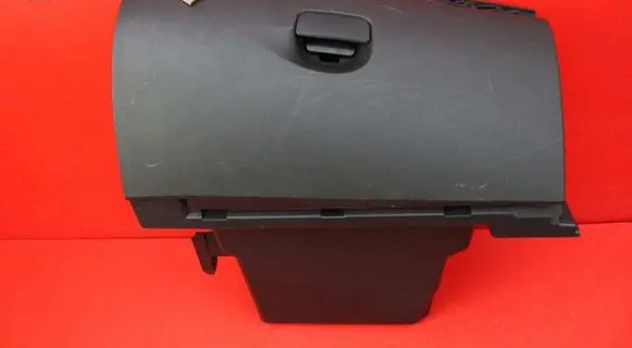 Renault Megane III Glove box 681080008R